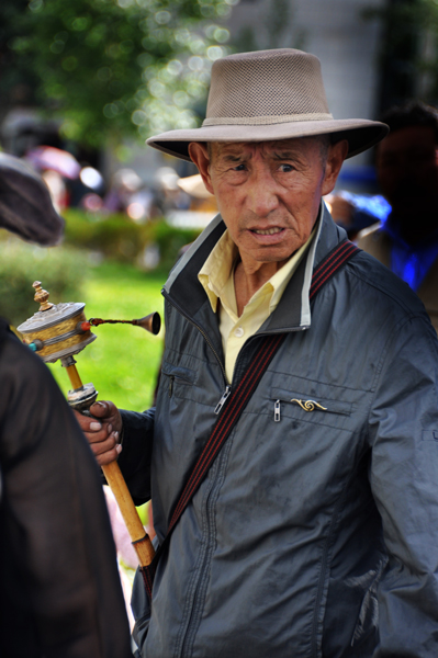 西藏转经筒风情 (4).jpg