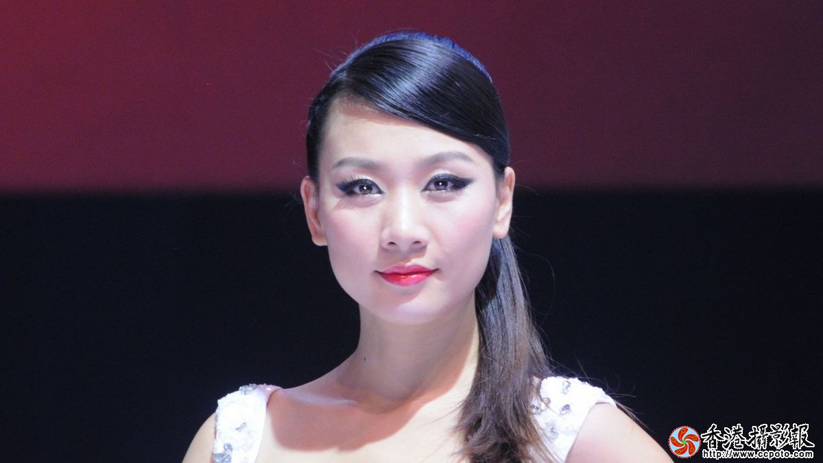 美女人像