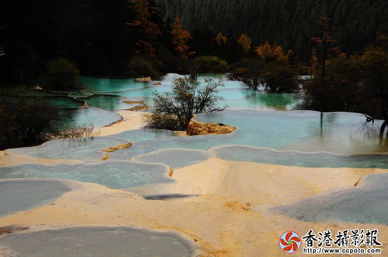 黄龙胜景—争艳池