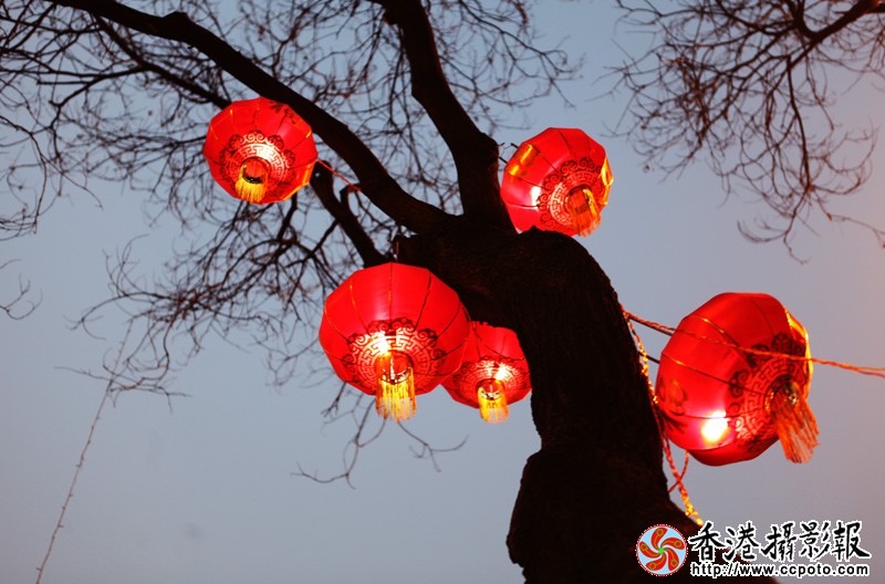 红灯.jpg