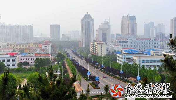 10.凤凰山上博友情.JPG