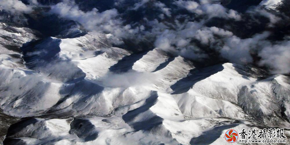 巍峨的雪山