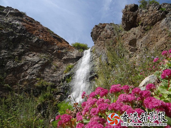 15,怪石峪瀑布，摄影周国旺jpg_副本_副本.jpg