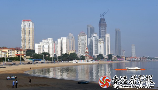 （12）晨光里的海滨浴场.JPG