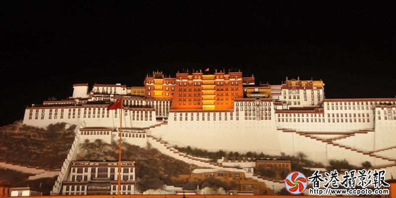 布达拉宫夜景