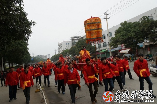 闽南林氏官厅道台公巡境巡香祈平安文艺联欢活动抬神踏街方阵.JPG