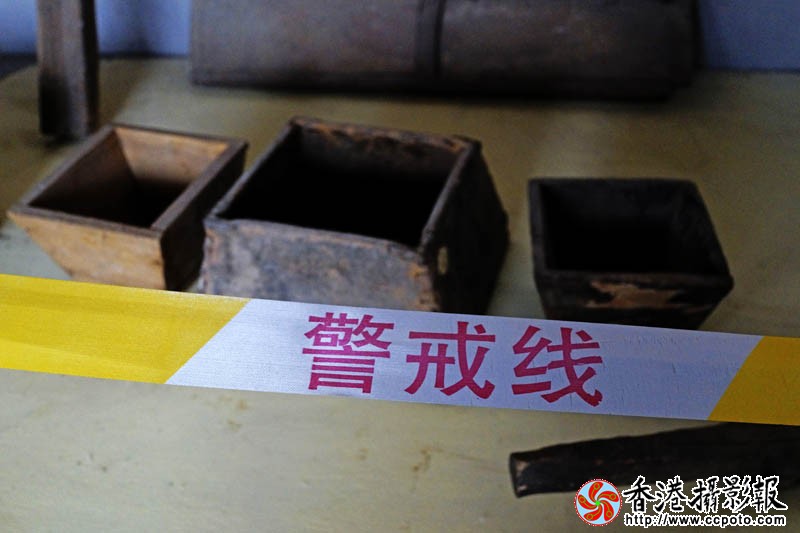 警戒线后..jpg