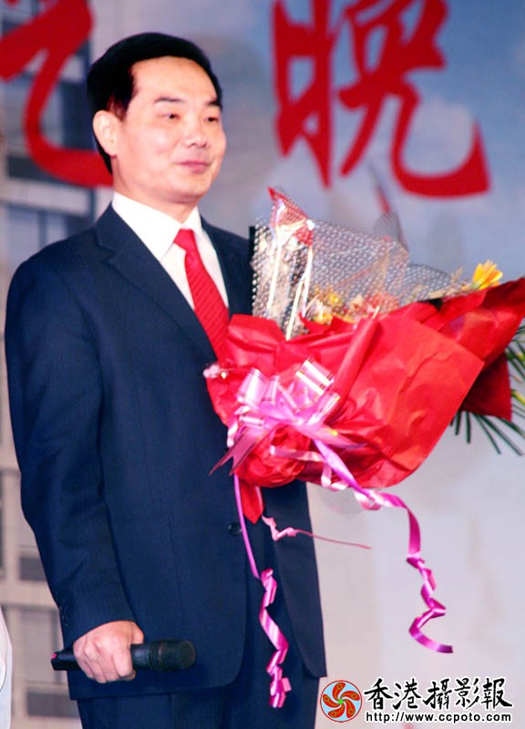 观众向姚宁献花.JPG