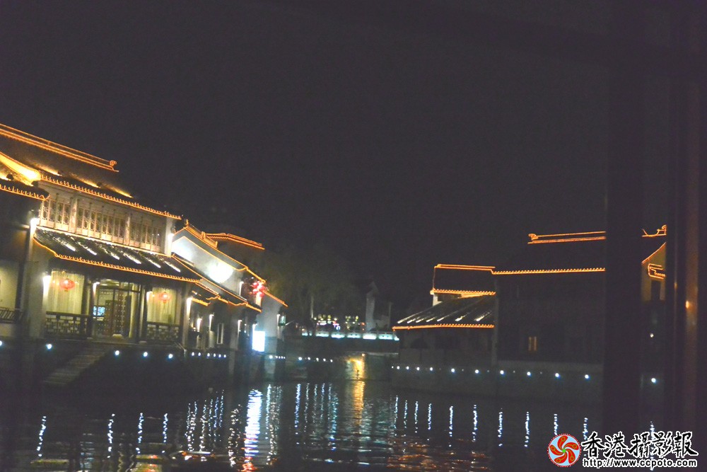 夜晚游苏州河2.jpg