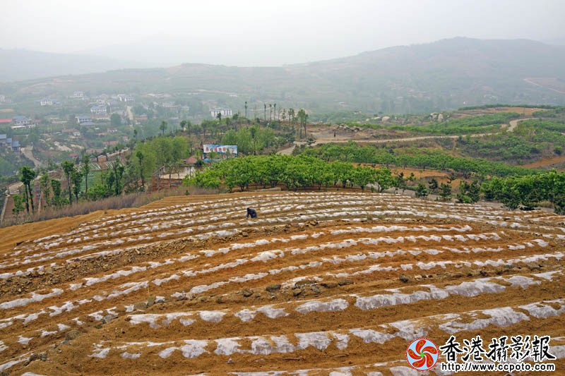 山地身影1..jpg