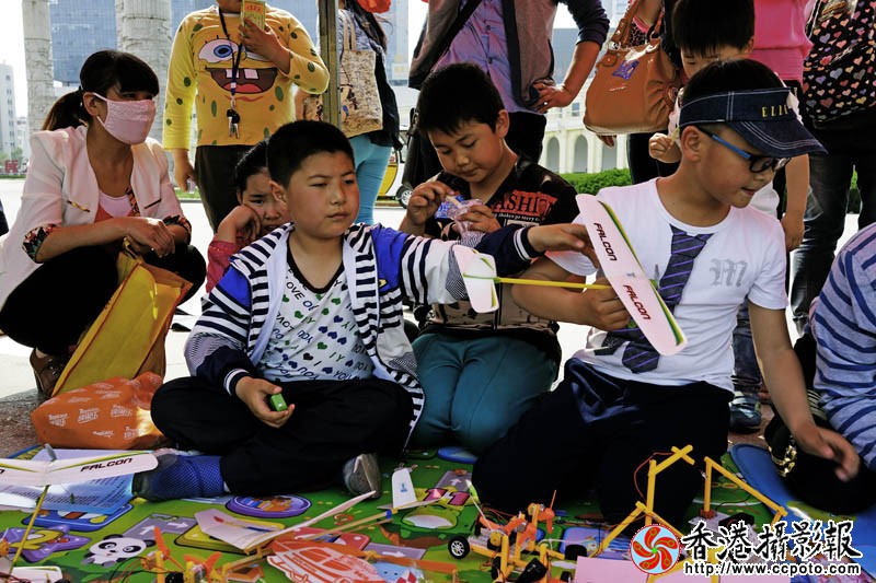 童心义卖公益集市活动随拍3..jpg