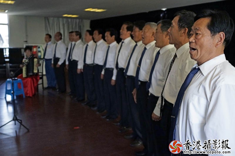 道德演唱进社区17..jpg