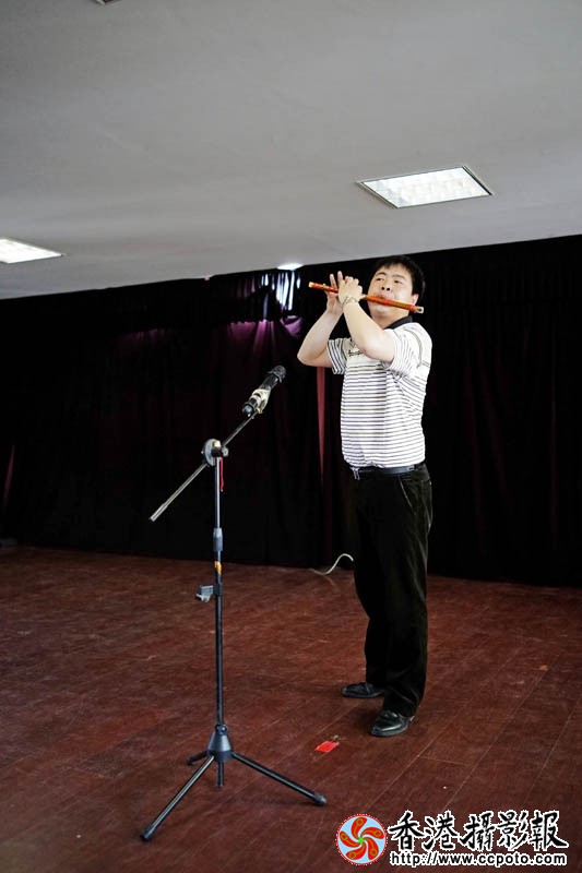 道德演唱进社区14..jpg