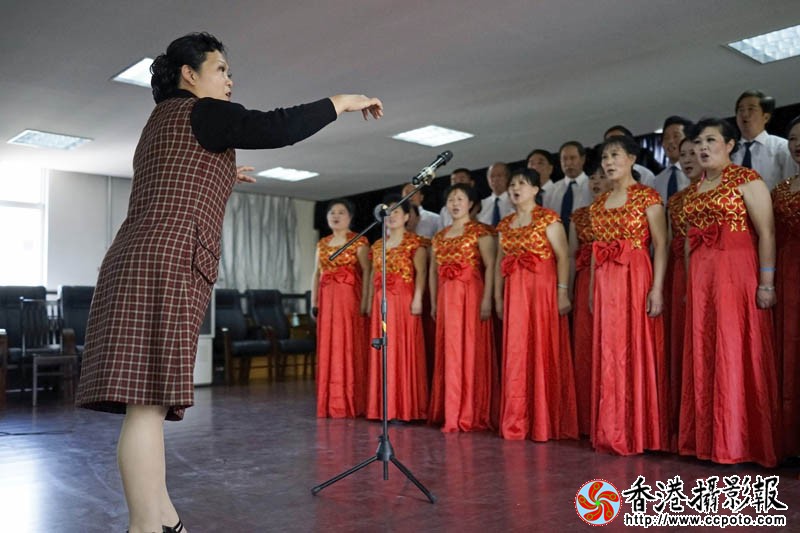 道德演唱进社区19..jpg