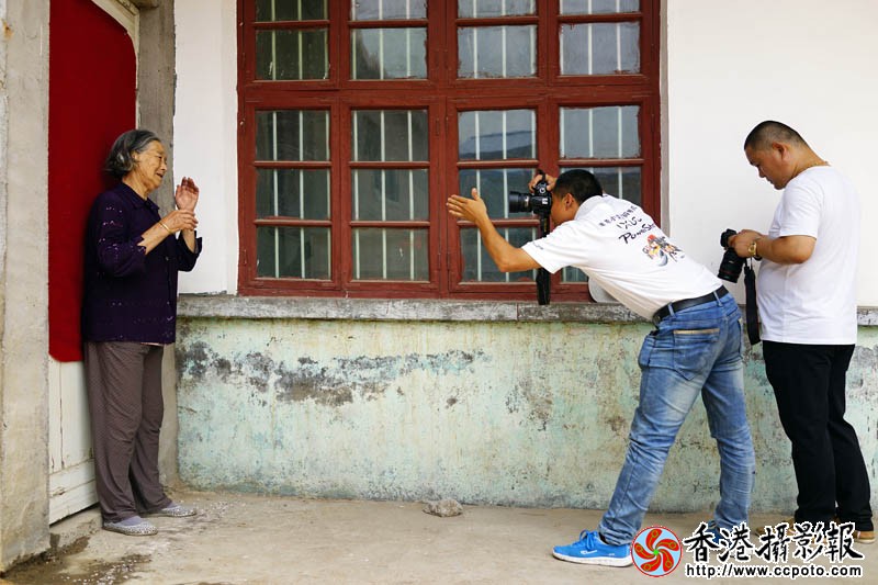 给咱爸咱妈照张相1..jpg