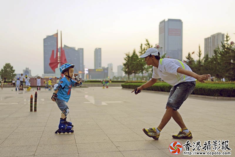 滑轮少年1..jpg
