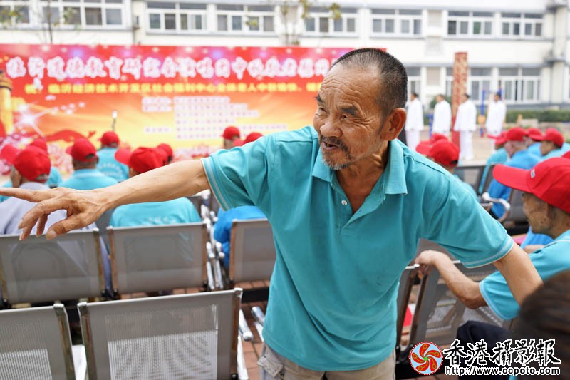 中秋敬老慰问演出36..jpg