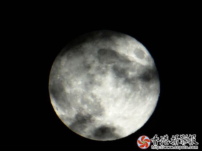 乌云遮月