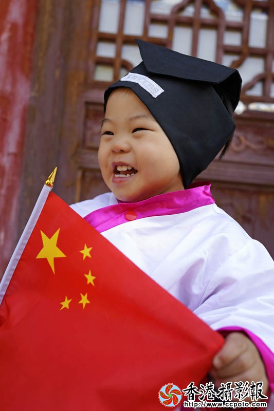 孔庙里的孩子们2..jpg