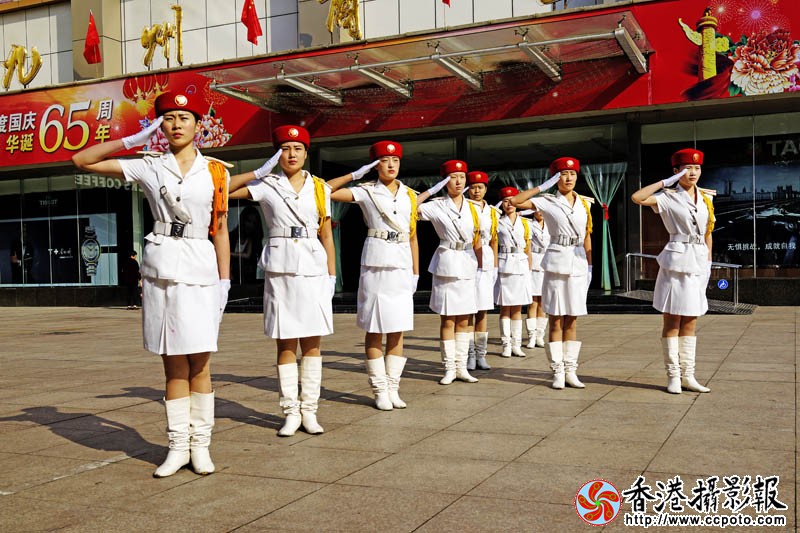 九州大厦升旗仪式3..jpg