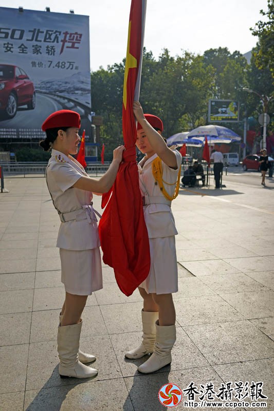 九州大厦升旗仪式5..jpg