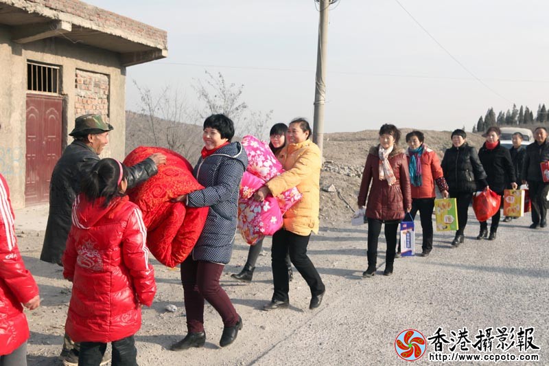 上山送温暖.JPG