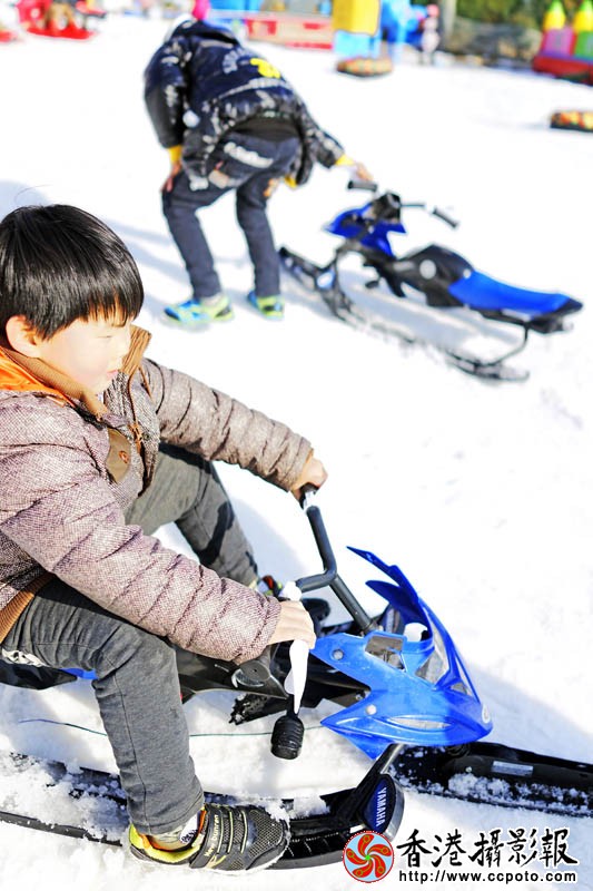 雪地上的玩耍6..jpg