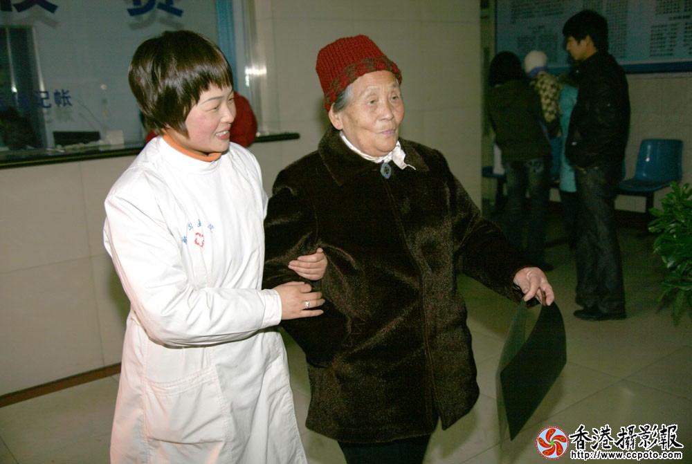 不是亲人胜亲人.JPG