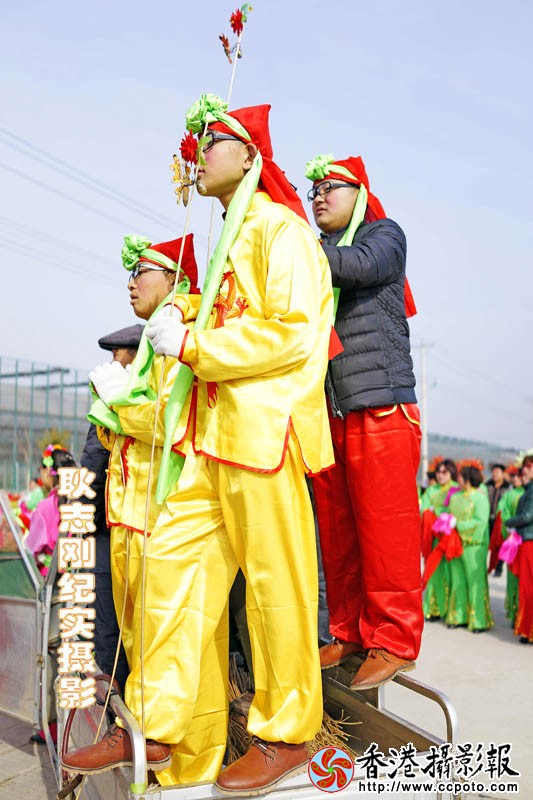 河东花木城的秧歌大会26..jpg