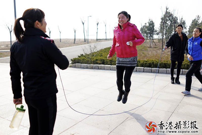 隧道广场的全民健身日活动5..jpg