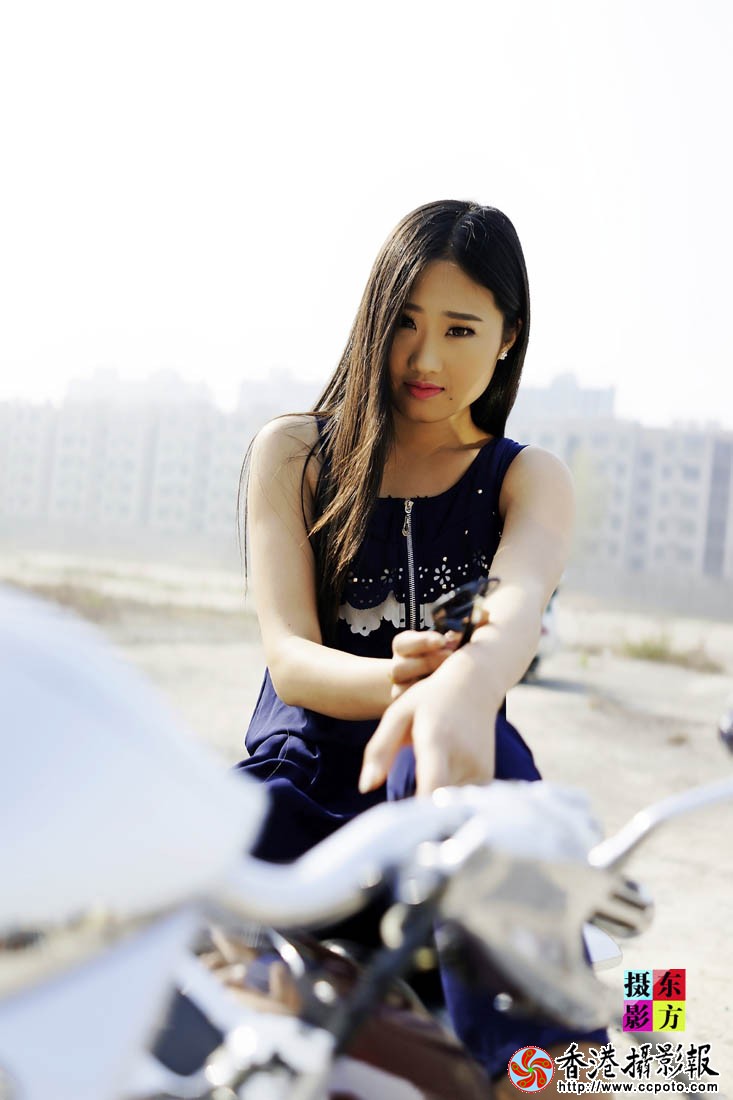 机车美女15..jpg