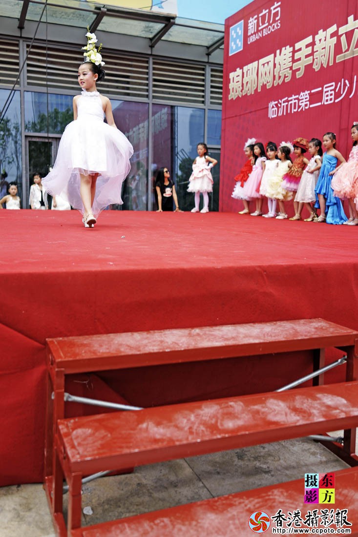 孩子们的赛场6..jpg