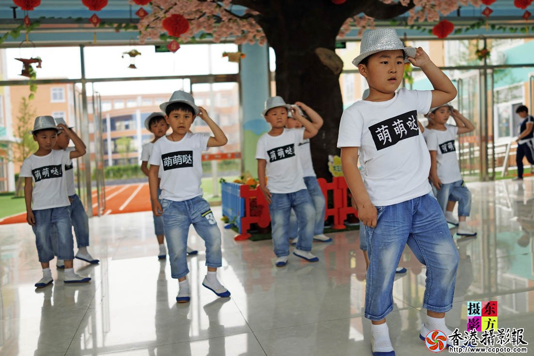 汤河小学幼儿园的孩子们10..jpg