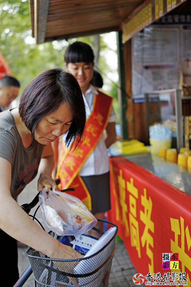 惠民早餐助力高考6..jpg