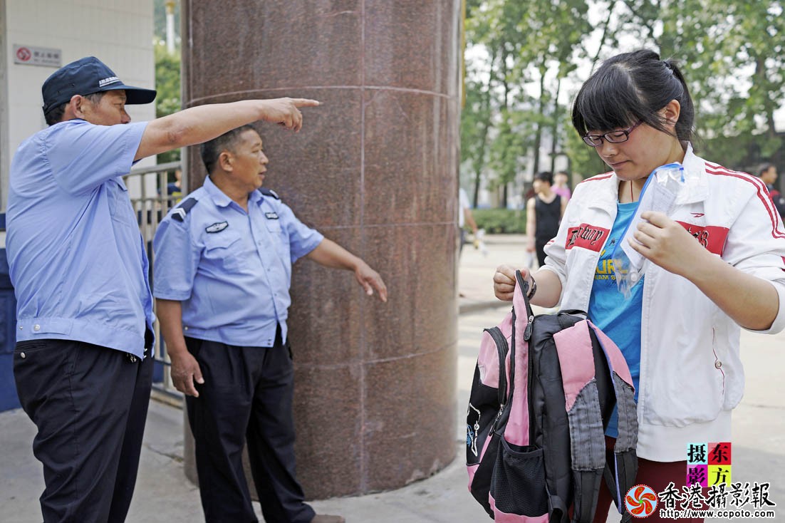 走向考场14..jpg