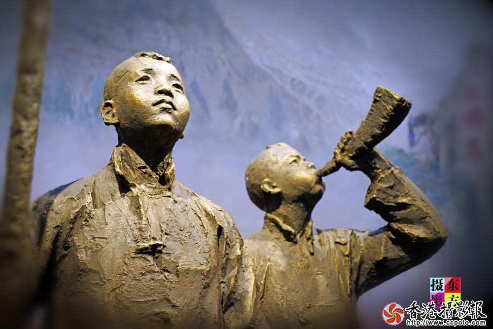 山东抗日根据地纪念馆雕塑1..jpg