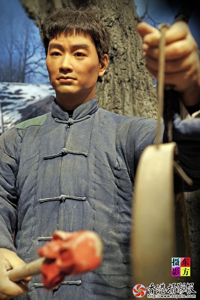山东抗日根据地纪念馆雕塑6..jpg
