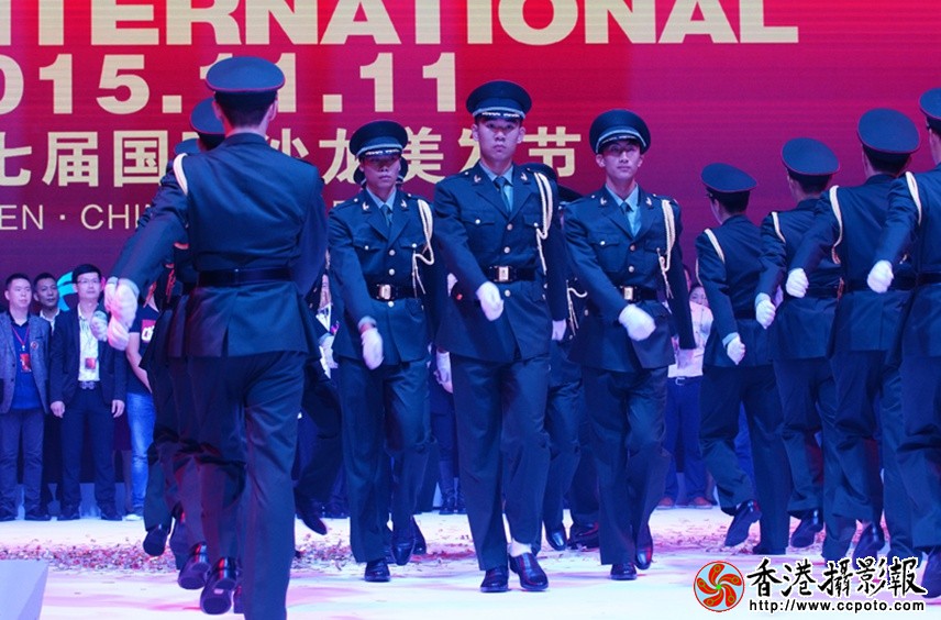 雄严的仪战队伍.JPG