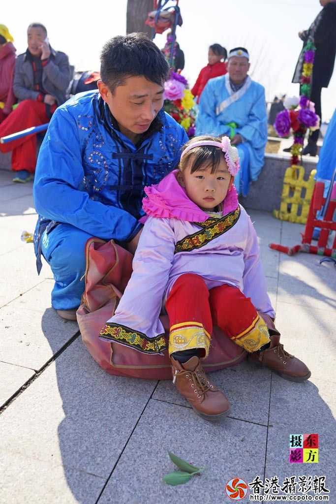 地上宝贝杠上花11..jpg
