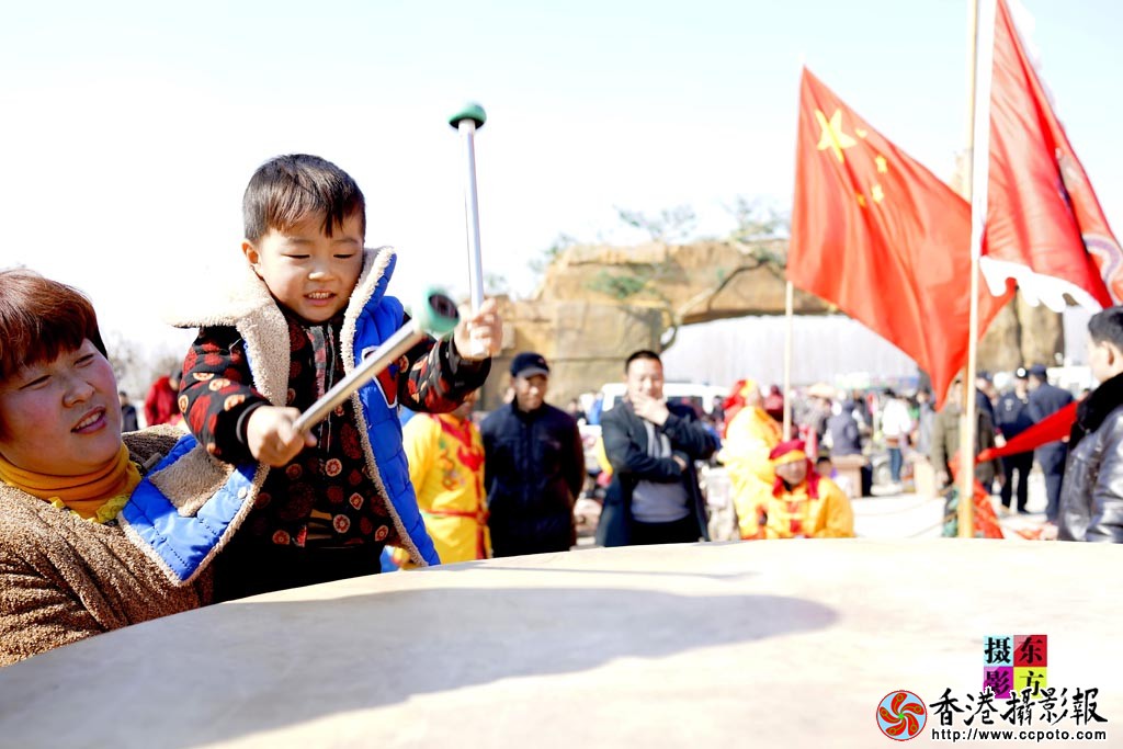 孩子们的秧歌节5..jpg