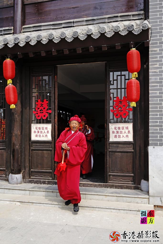 龙园古代婚嫁实景表演5..jpg