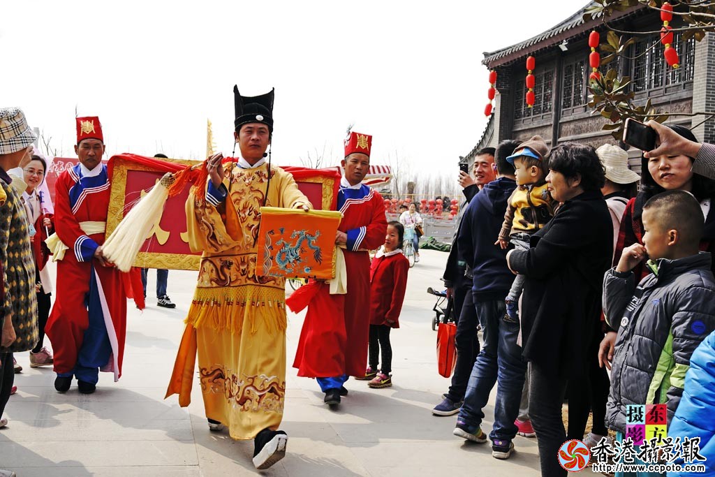 龙园古代婚嫁实景表演28..jpg