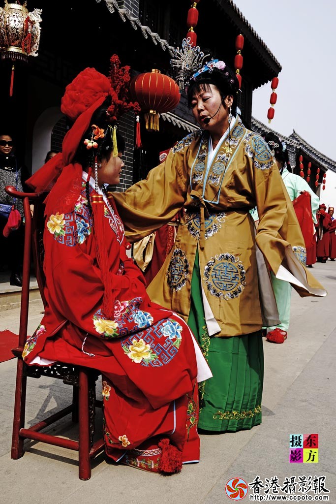 龙园古代婚嫁实景表演38..jpg