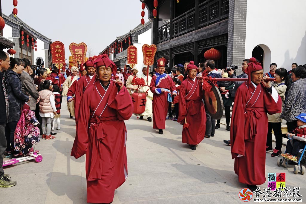龙园古代婚嫁实景表演48..jpg