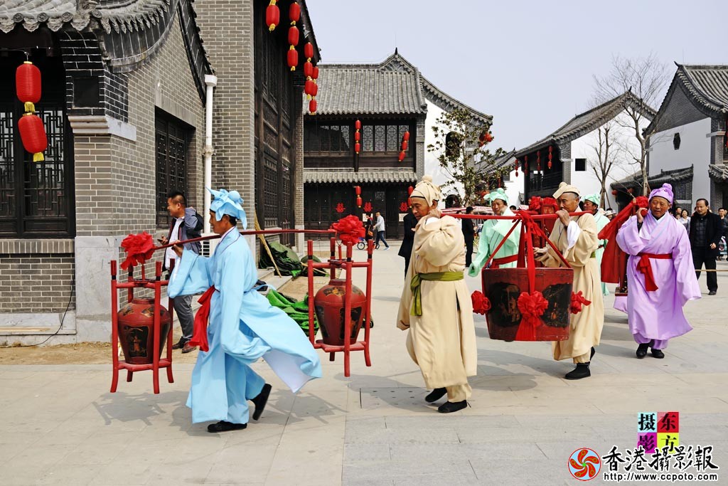 龙园古代婚嫁实景表演50..jpg