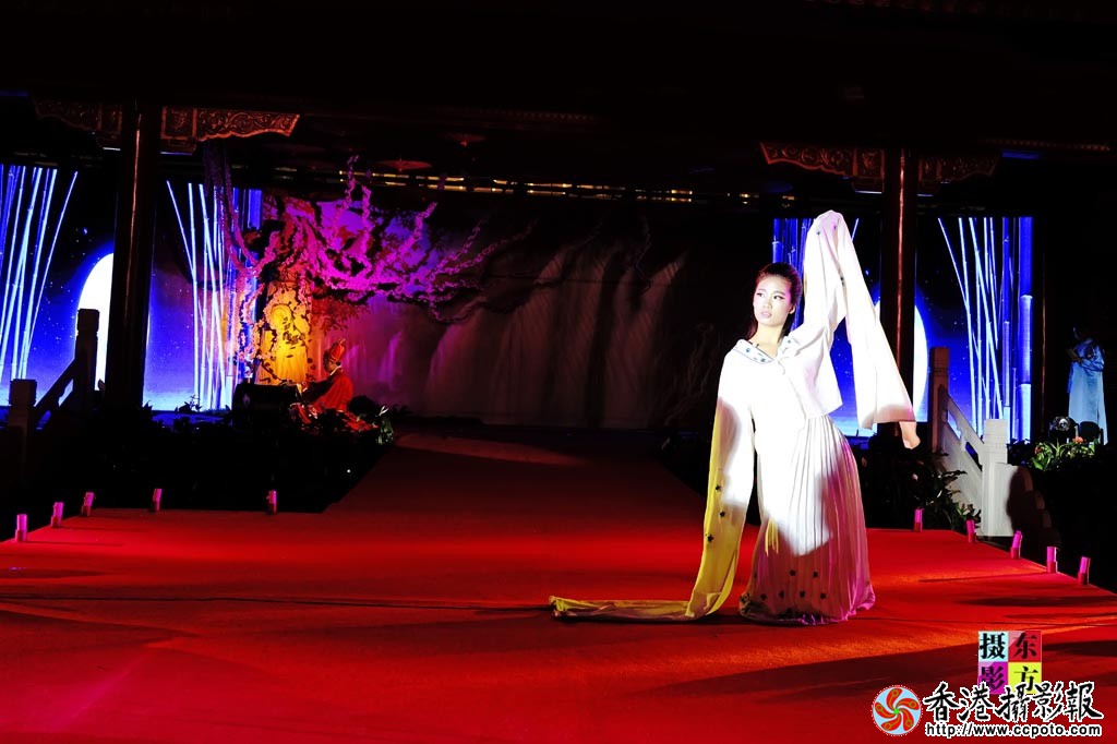 古典乐舞表演4..jpg