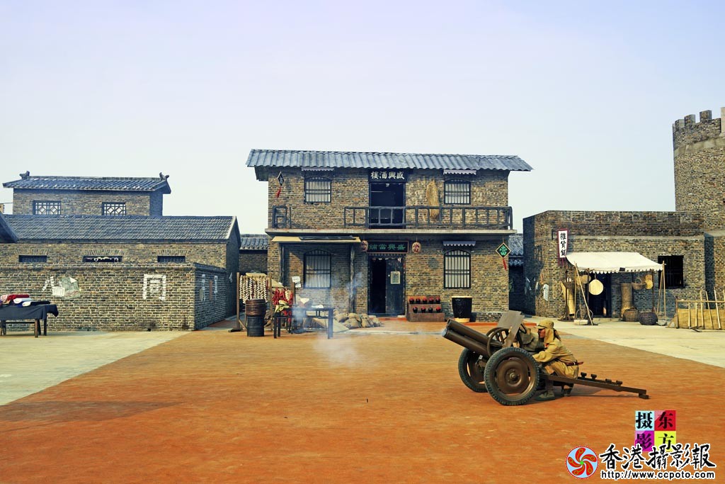 抗日实景剧《枪声就是命令》剧照27..jpg