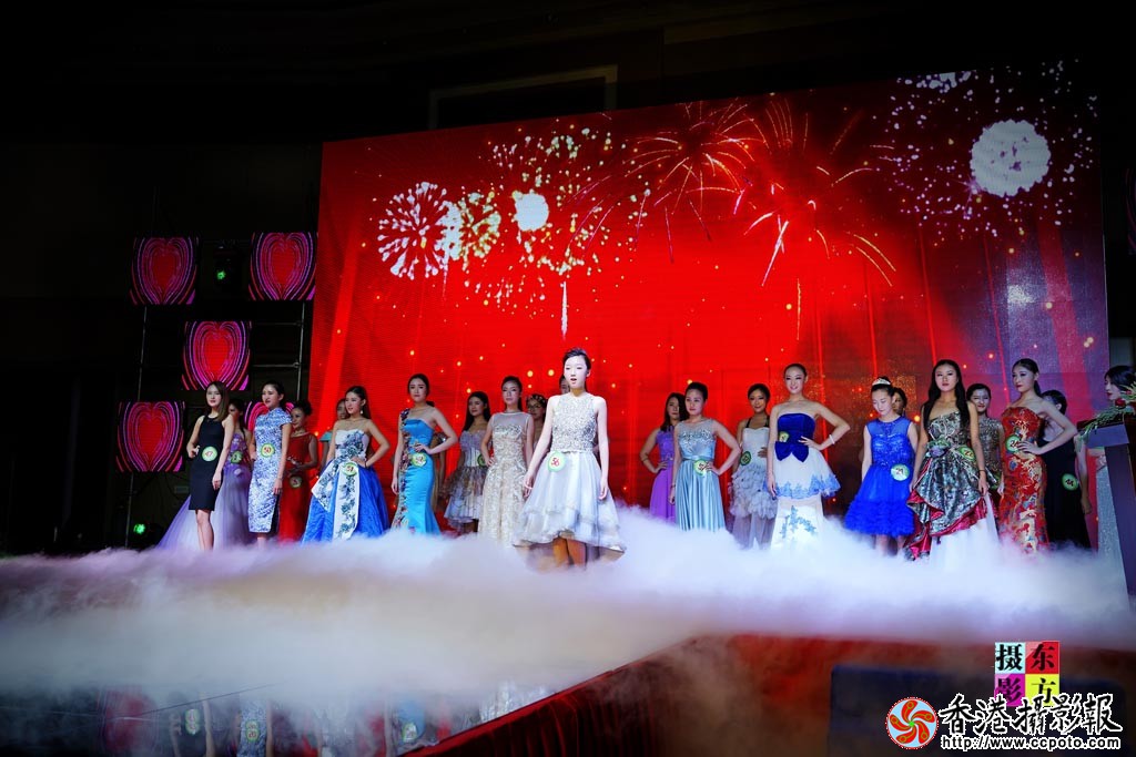 环保形象大使海选：走秀1..jpg
