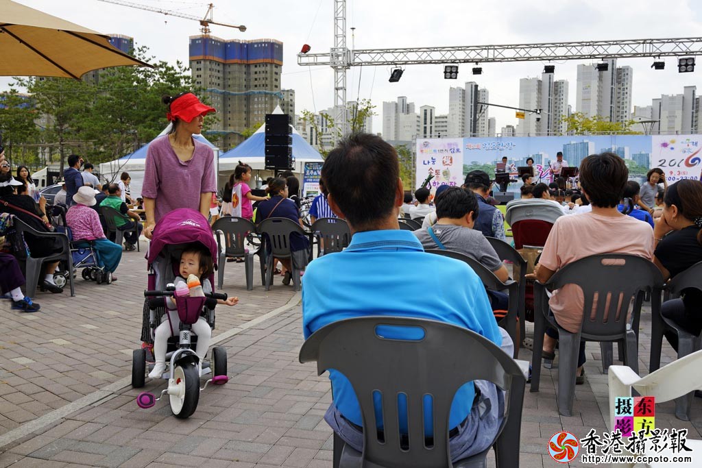 热闹的金浦文化艺术节26..jpg