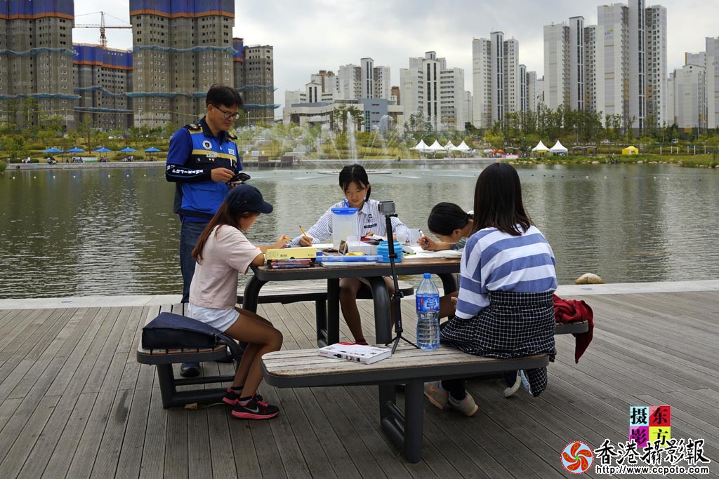 热闹的金浦文化艺术节40..jpg